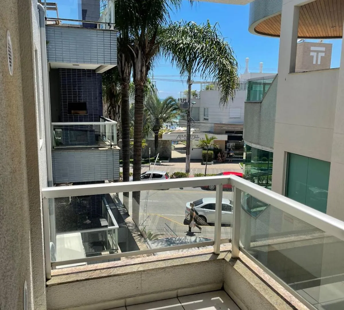 Cobertura Duplex Bombinhas Em Frente A Avenida Leopoldo Zarling Bombas Apartment 0*,  Brazil