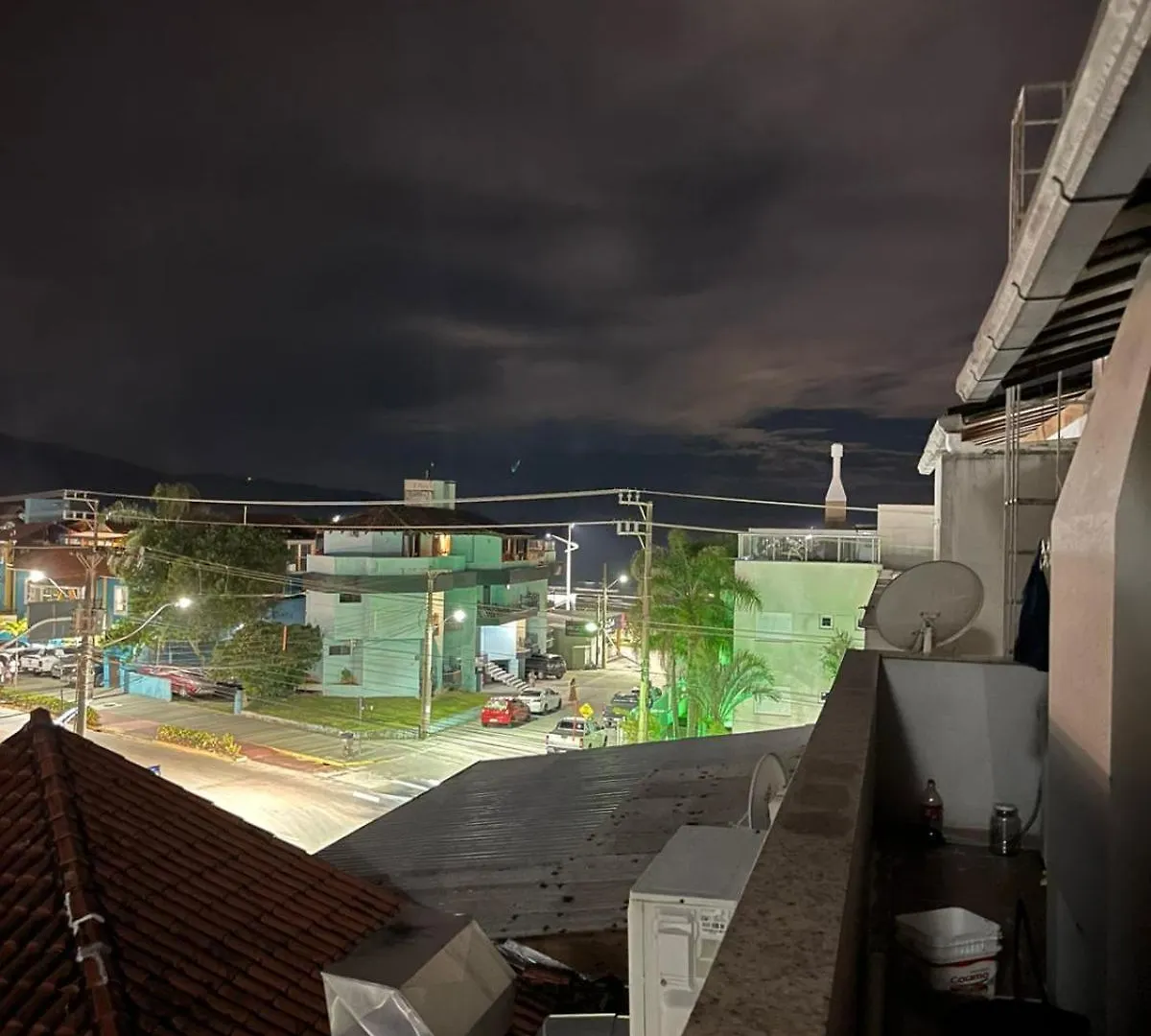 Cobertura Duplex Bombinhas Em Frente A Avenida Leopoldo Zarling Bombas Apartment 0*,