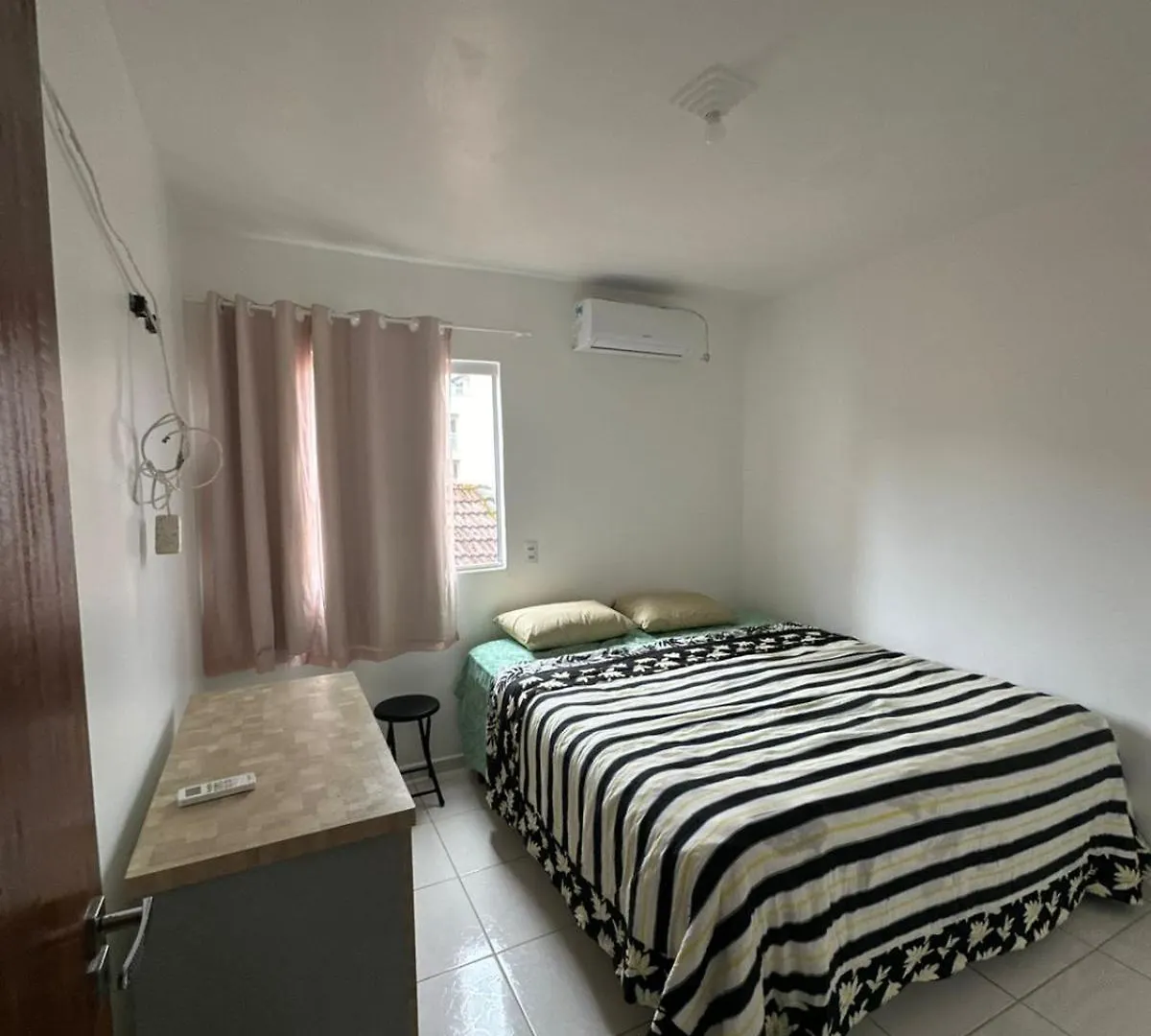 Cobertura Duplex Bombinhas Em Frente A Avenida Leopoldo Zarling Bombas Apartment Brazil